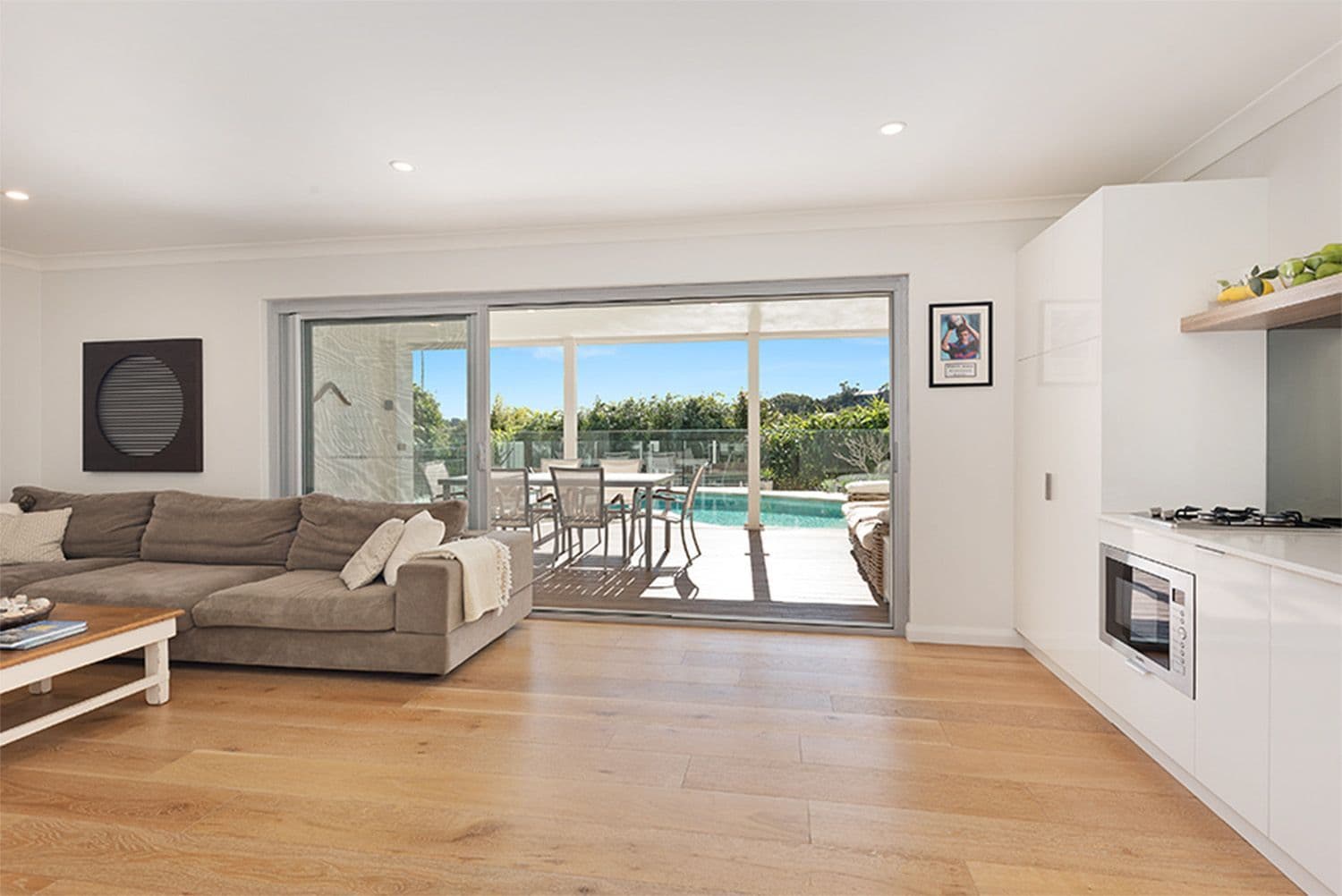 100 Seaforth Crescent, Seaforth - Thumbnail 5