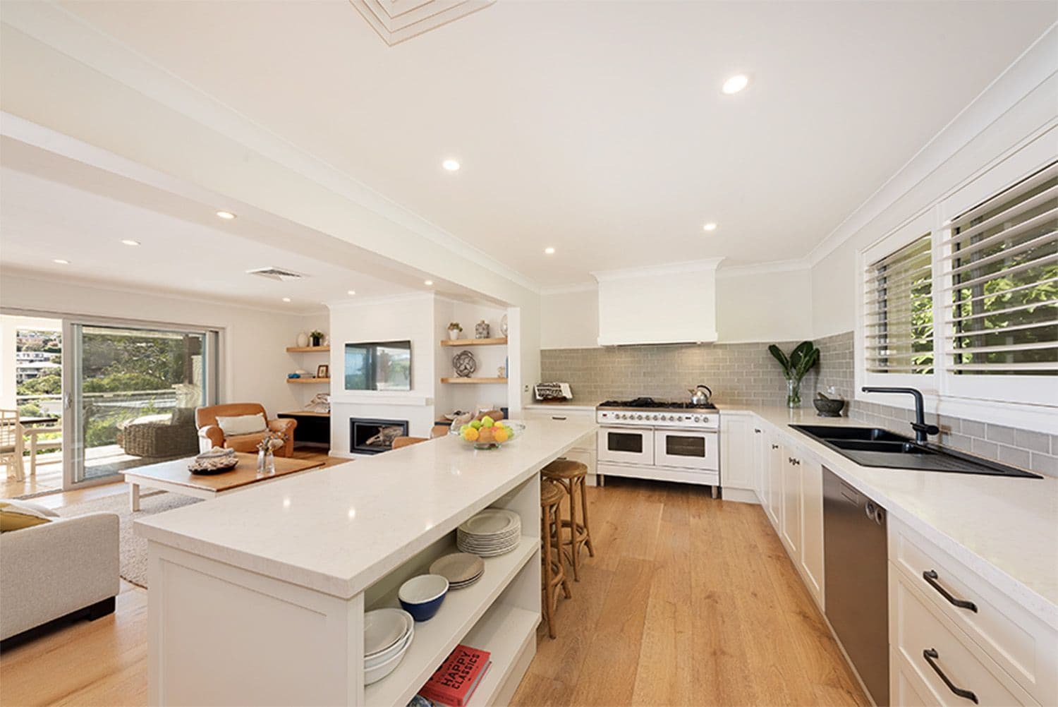 100 Seaforth Crescent, Seaforth - Thumbnail 8