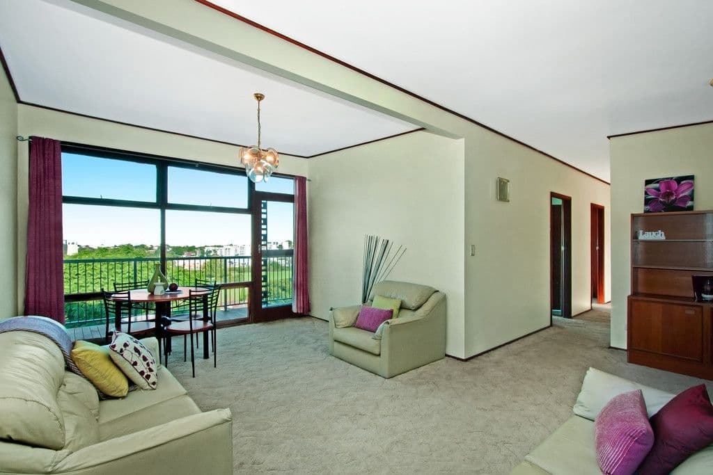 10 Highland Crescent, Earlwood NSW 2206, Earlwood - Thumbnail 4