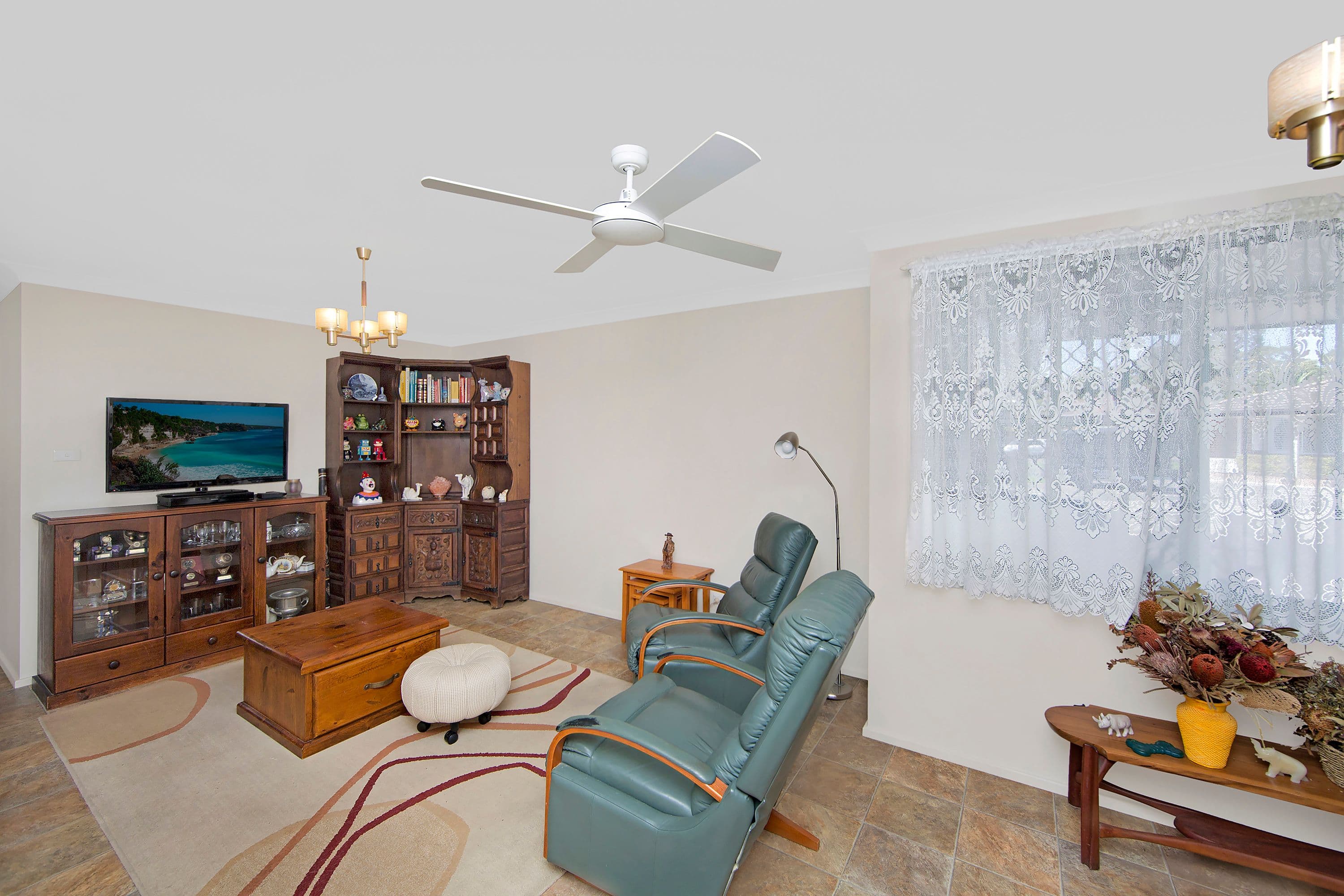 30 Natuna Avenue, Budgewoi NSW 2262, Budgewoi - Thumbnail 4