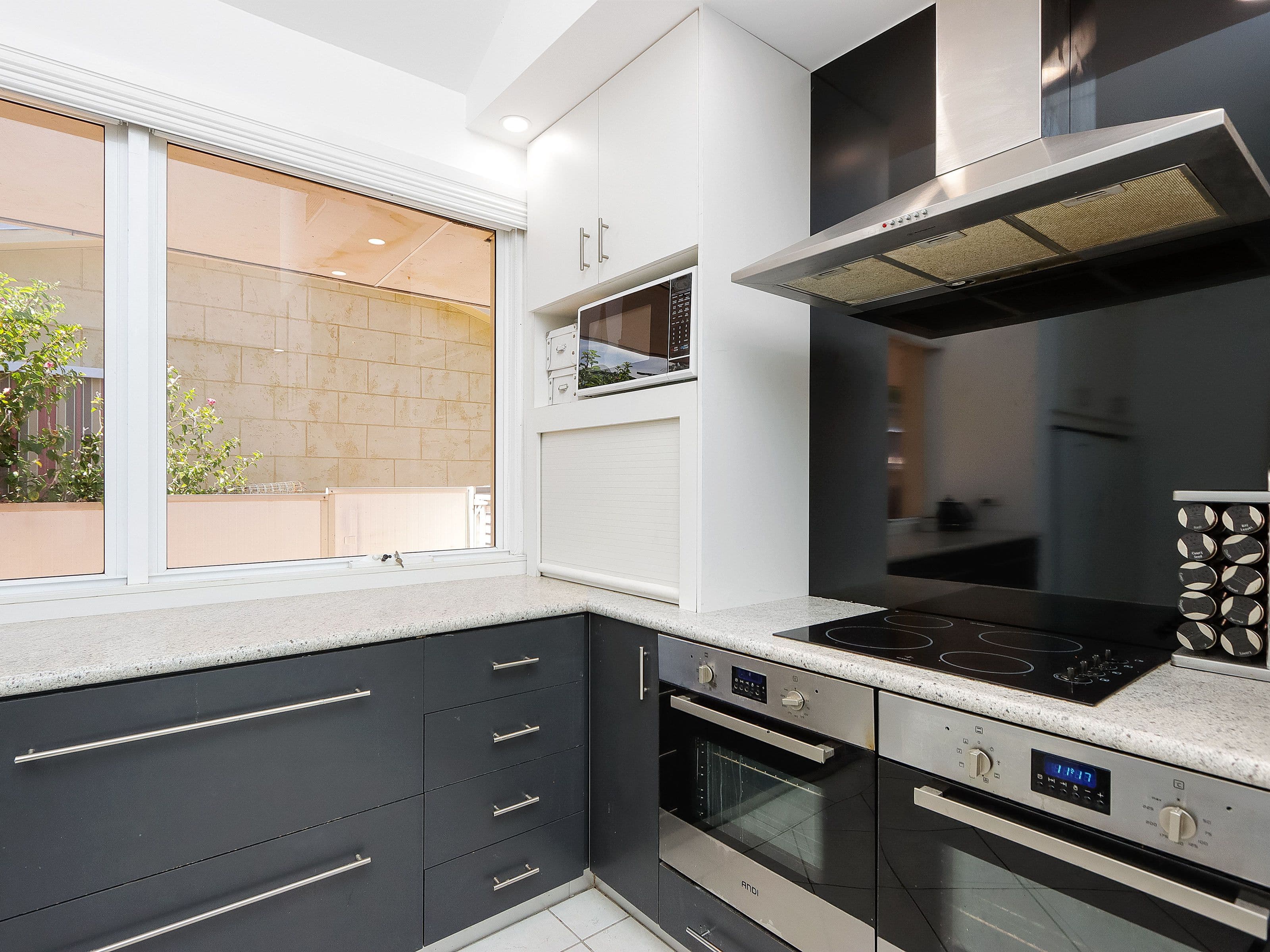 76 Hopkinson Way, Wilson WA 6107, Wilson - Thumbnail 3