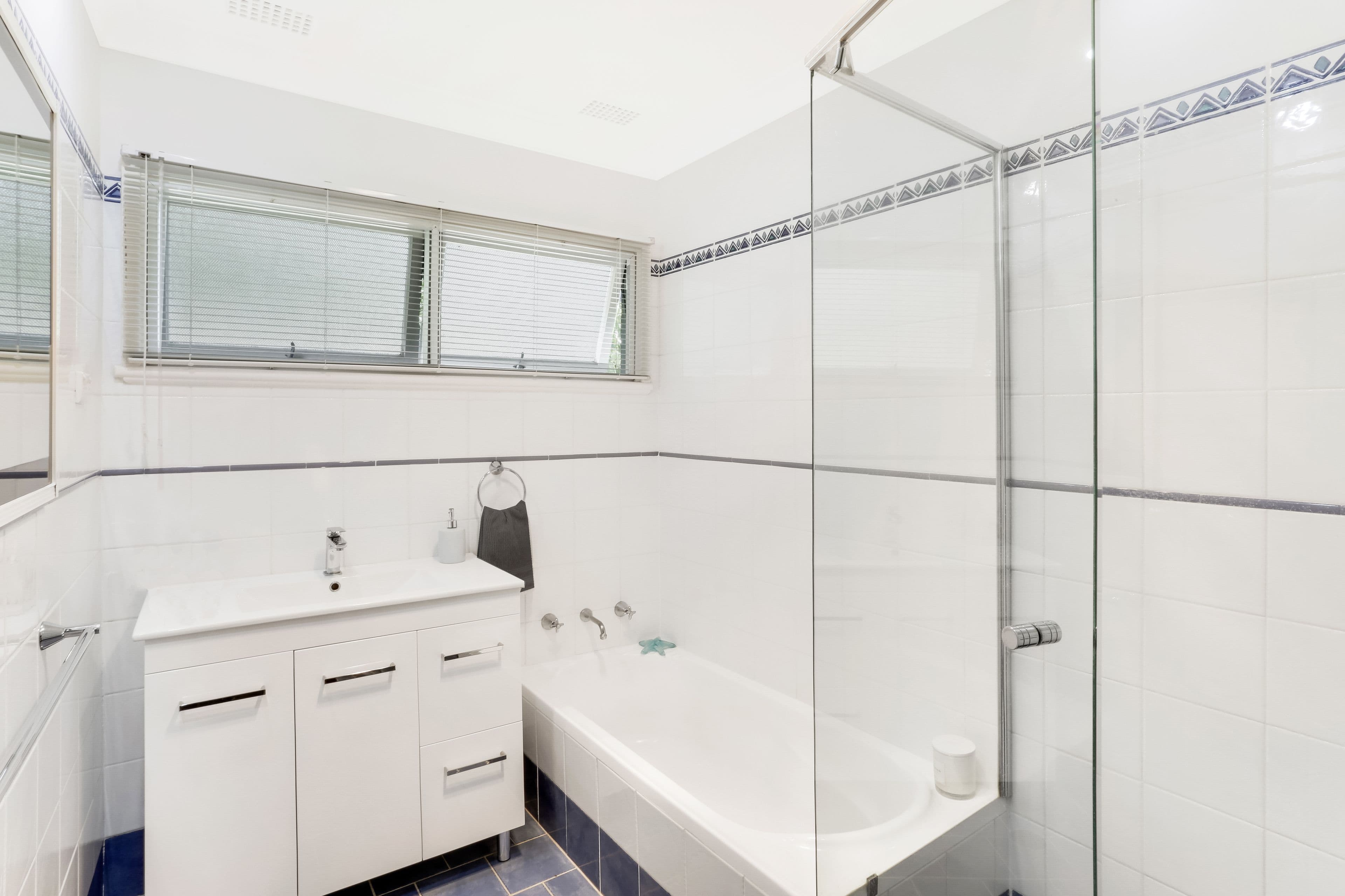 33 Wareemba Avenue, Thornleigh - Thumbnail 7
