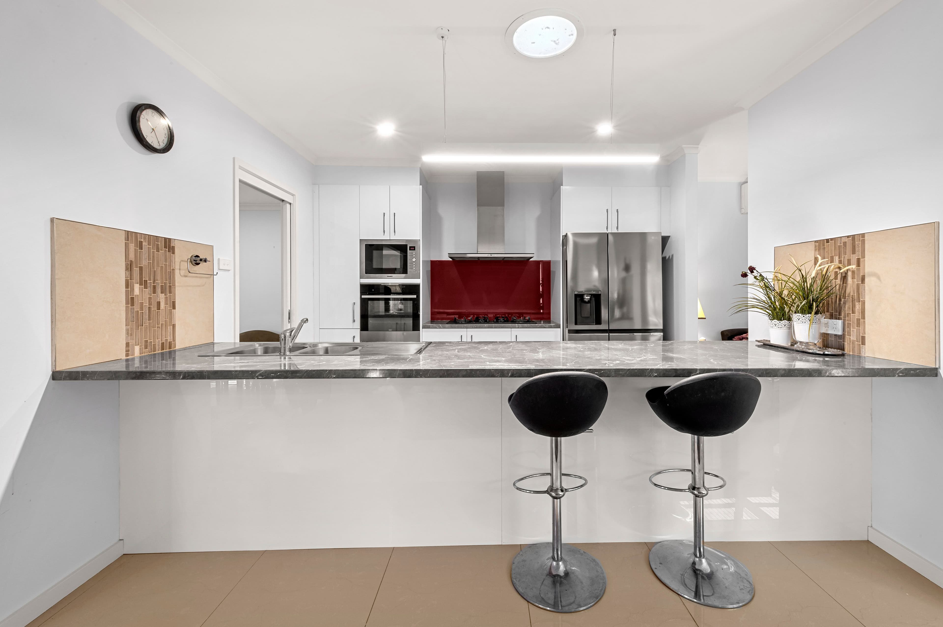 137 Gleneagles Drive, Endeavour Hills VIC 3802, Endeavour Hills - Thumbnail 2
