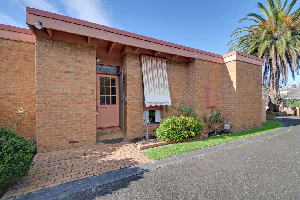 18 Gordon Street, Traralgon VIC 3844, Traralgon - Thumbnail 2