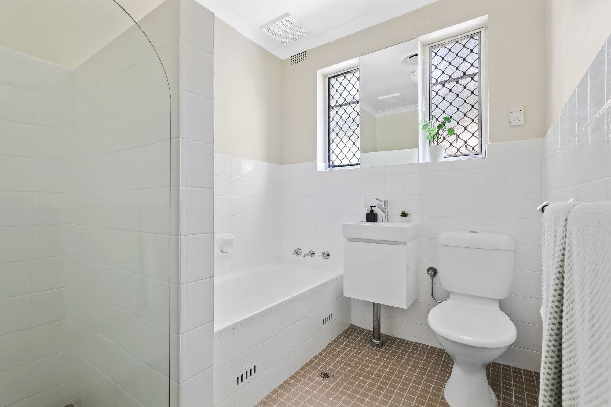182 Pacific Highway, Roseville NSW 2069, Roseville - Thumbnail 7
