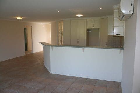 10 Greenway Place, MOUNT GAMBIER SA 5290, Mount Gambier - Thumbnail 6