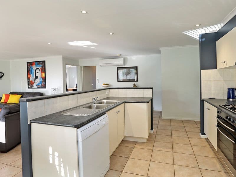 20 Manet Avenue, Grovedale VIC 3216, Grovedale - Thumbnail 5