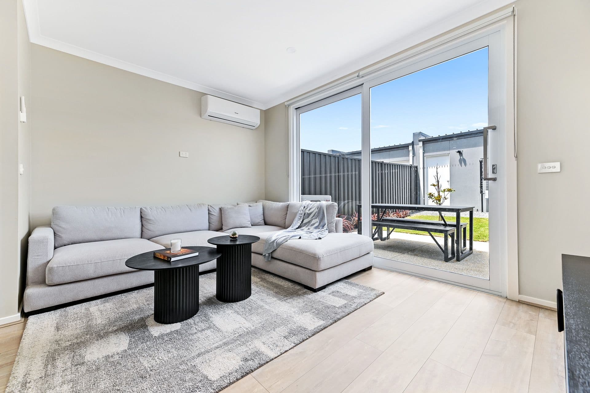 196 Carnival Boulevard, Berwick VIC 3806, Berwick - Thumbnail 3