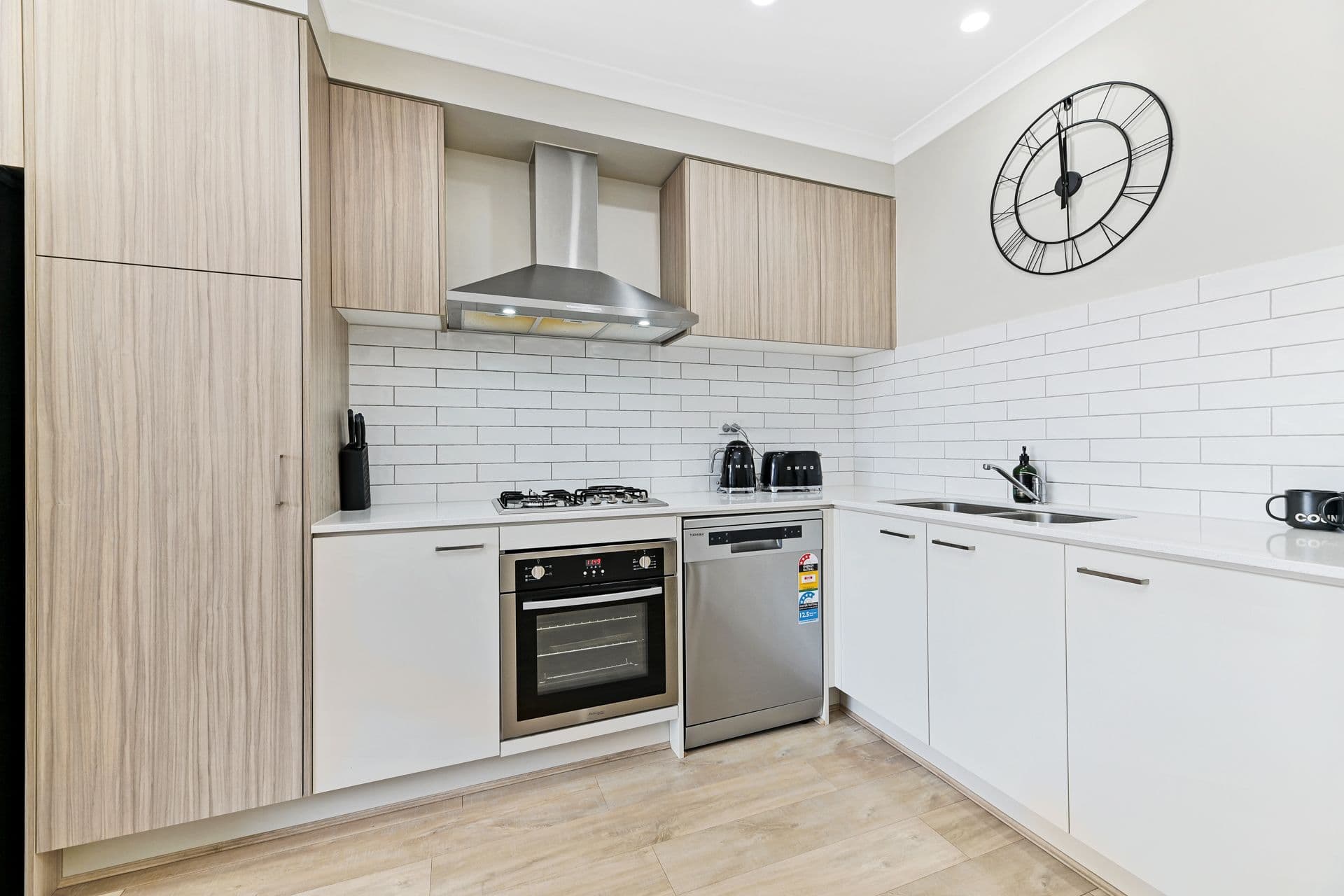 196 Carnival Boulevard, Berwick VIC 3806, Berwick - Thumbnail 6