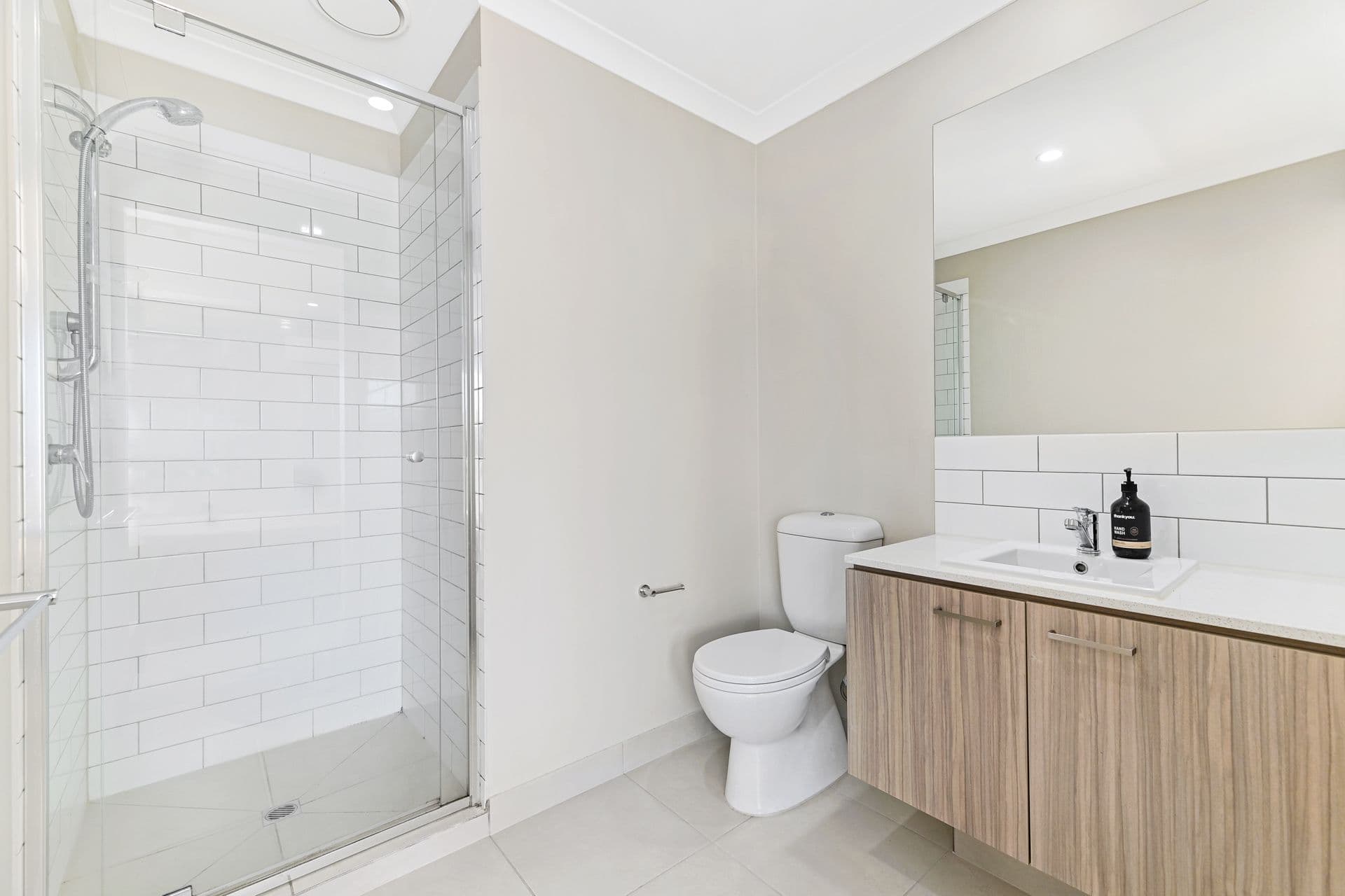 196 Carnival Boulevard, Berwick VIC 3806, Berwick - Thumbnail 8