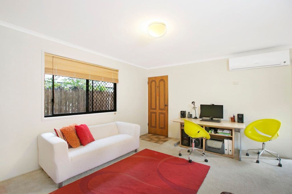 15 Leon Street, Thorneside QLD 4158, Thorneside - Thumbnail 2