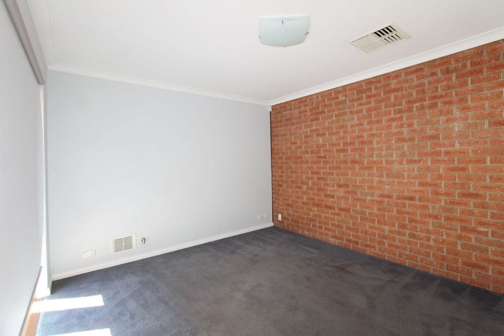 21 Spinnaker Crest, Ballajura WA 6066, Ballajura - Thumbnail 4