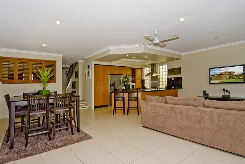 47 Maltravers Drive, ARUNDEL QLD 4214, Arundel - Thumbnail 7