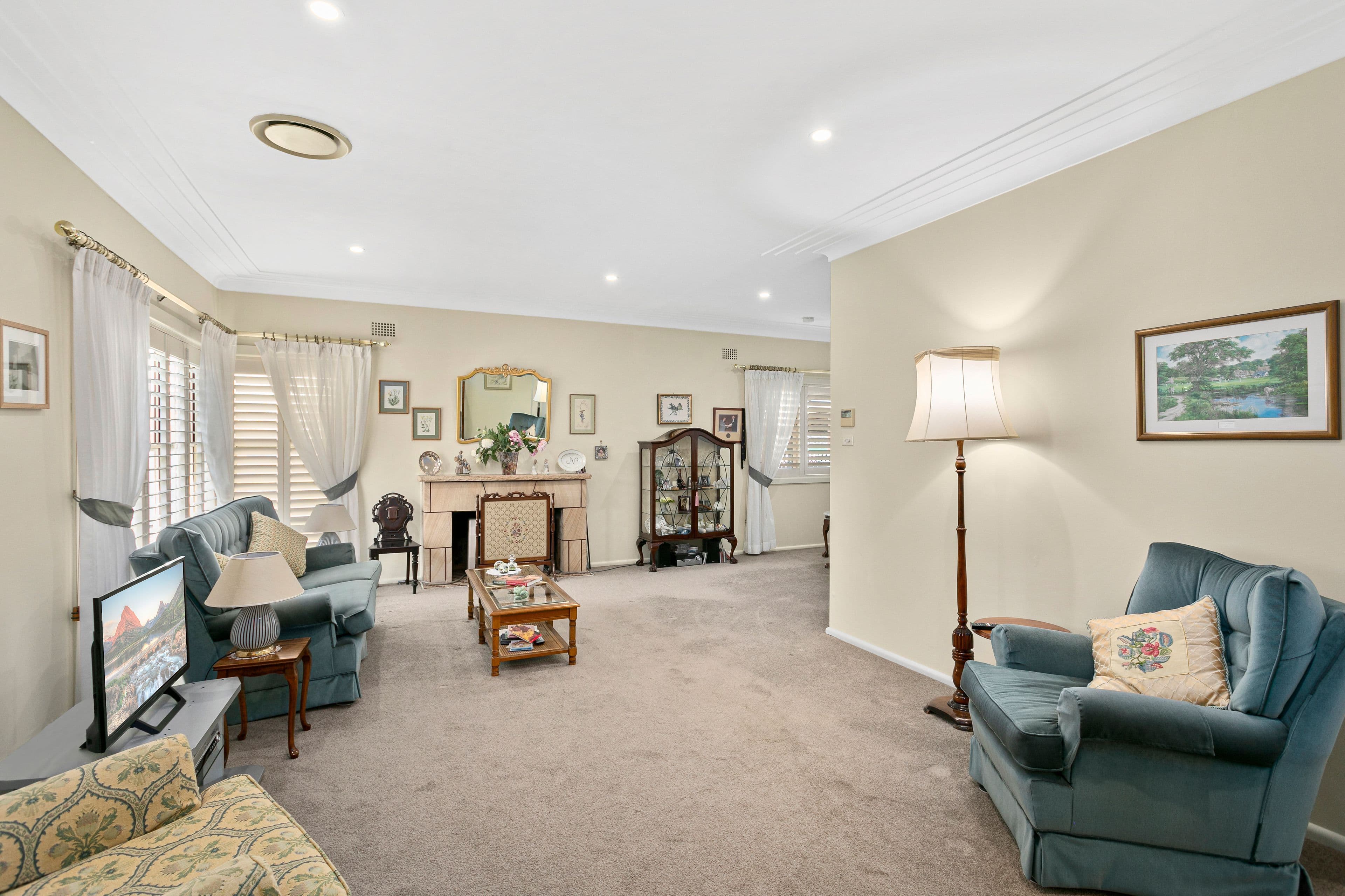 2 Koorabel Street, Lugarno NSW 2210, Lugarno - Thumbnail 4