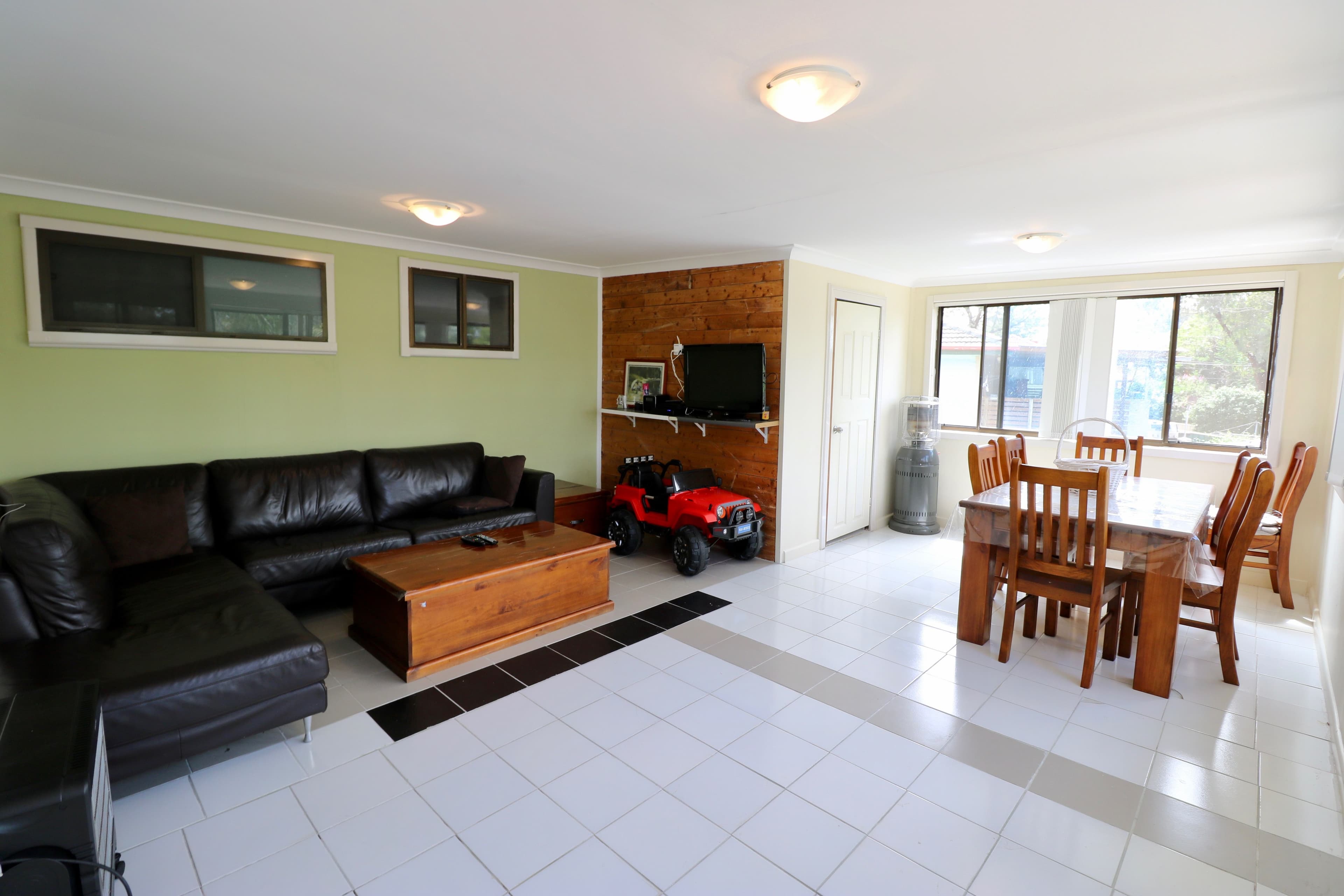 26 Lyndley Street, Busby - Thumbnail 4