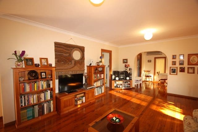 13 Thompson Place, CAMDEN SOUTH NSW 2570, Camden South - Thumbnail 3