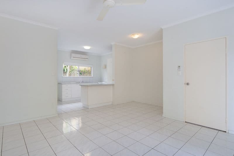 217 McCoombe Street, BUNGALOW QLD 4870, Bungalow - Thumbnail 2