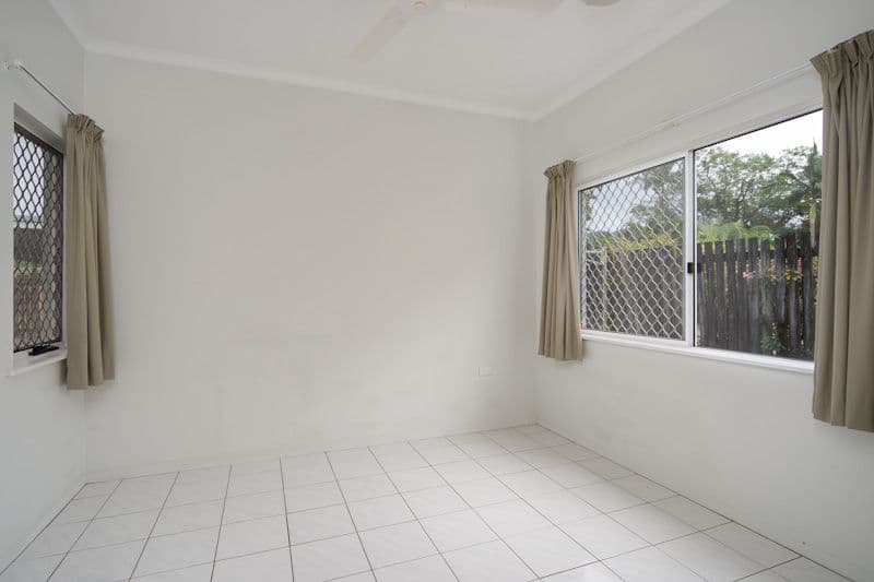 217 McCoombe Street, BUNGALOW QLD 4870, Bungalow - Thumbnail 5