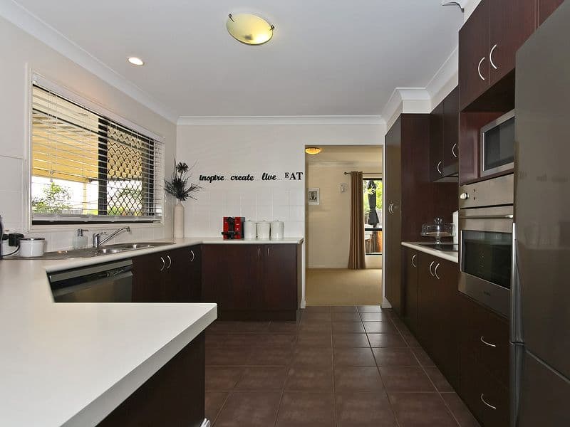 14 Freesia Court, ORMEAU QLD 4208, Ormeau - Thumbnail 2