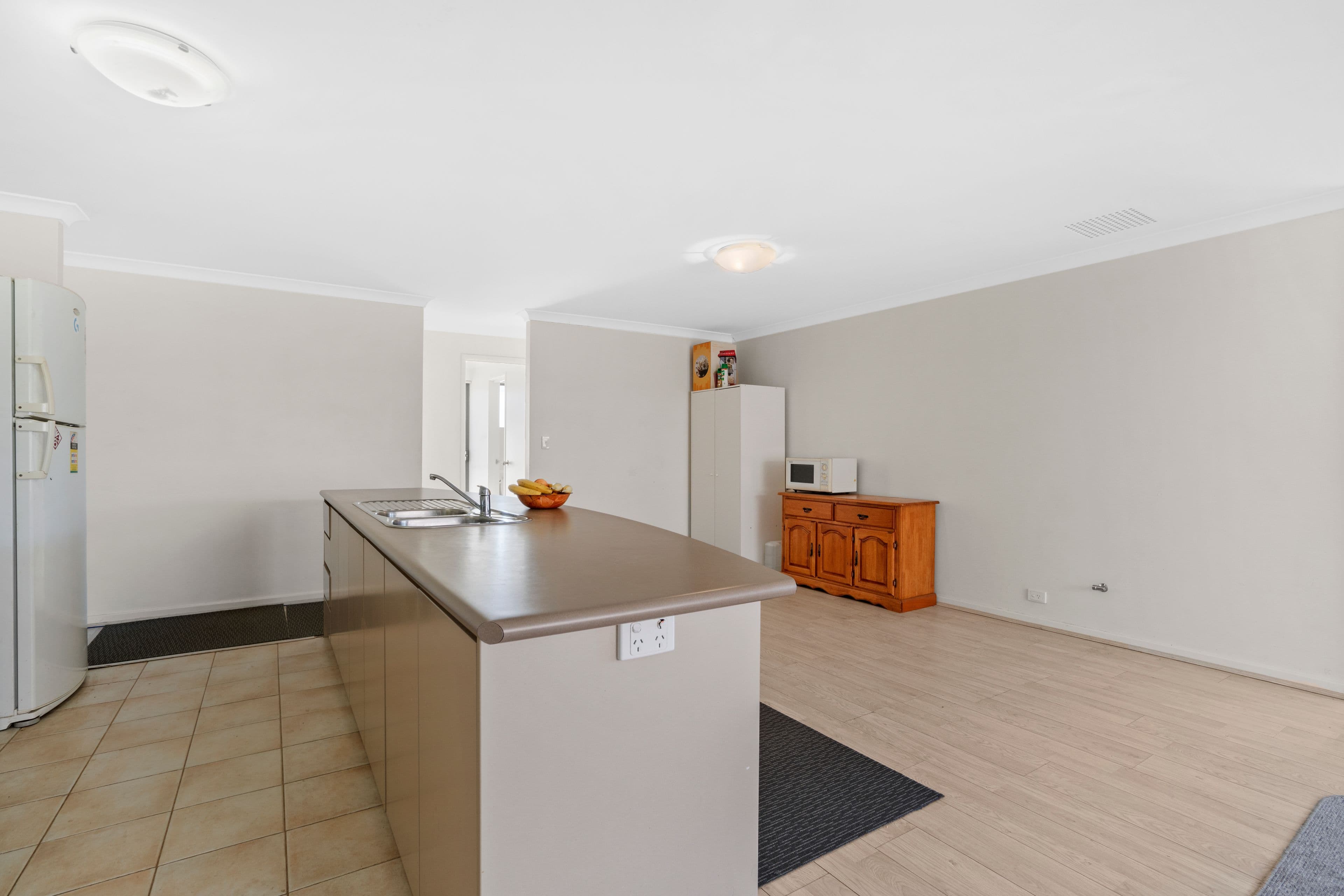 59 Isaba Parkway, Seville Grove WA 6112, Seville Grove - Thumbnail 4
