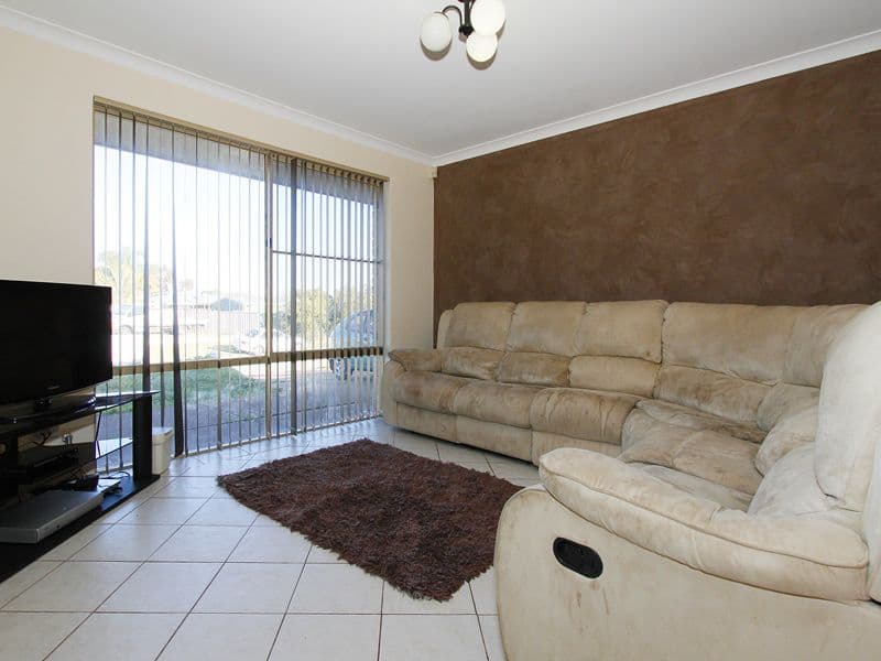 31 Sayer Crescent, GOSNELLS WA 6110, Gosnells - Thumbnail 8