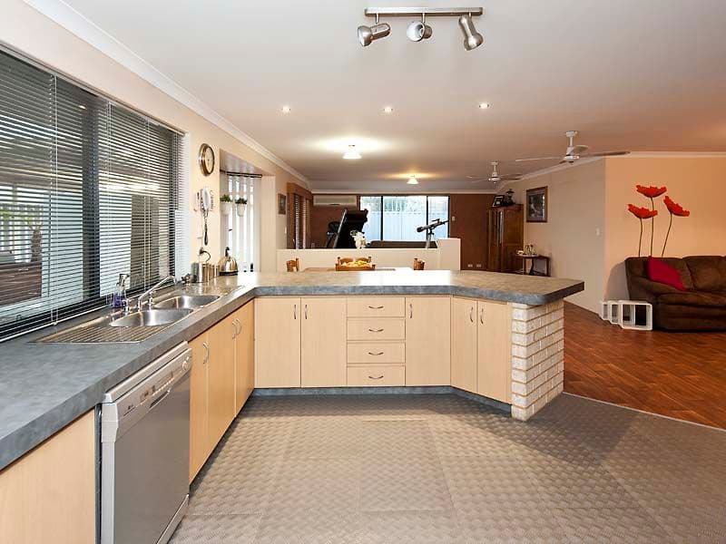 9 Alicante Mews, SECRET HARBOUR WA 6173, Secret Harbour - Thumbnail 5