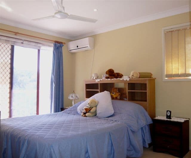 111 Greenacre Drive, PARKWOOD QLD 4214, Parkwood - Thumbnail 4