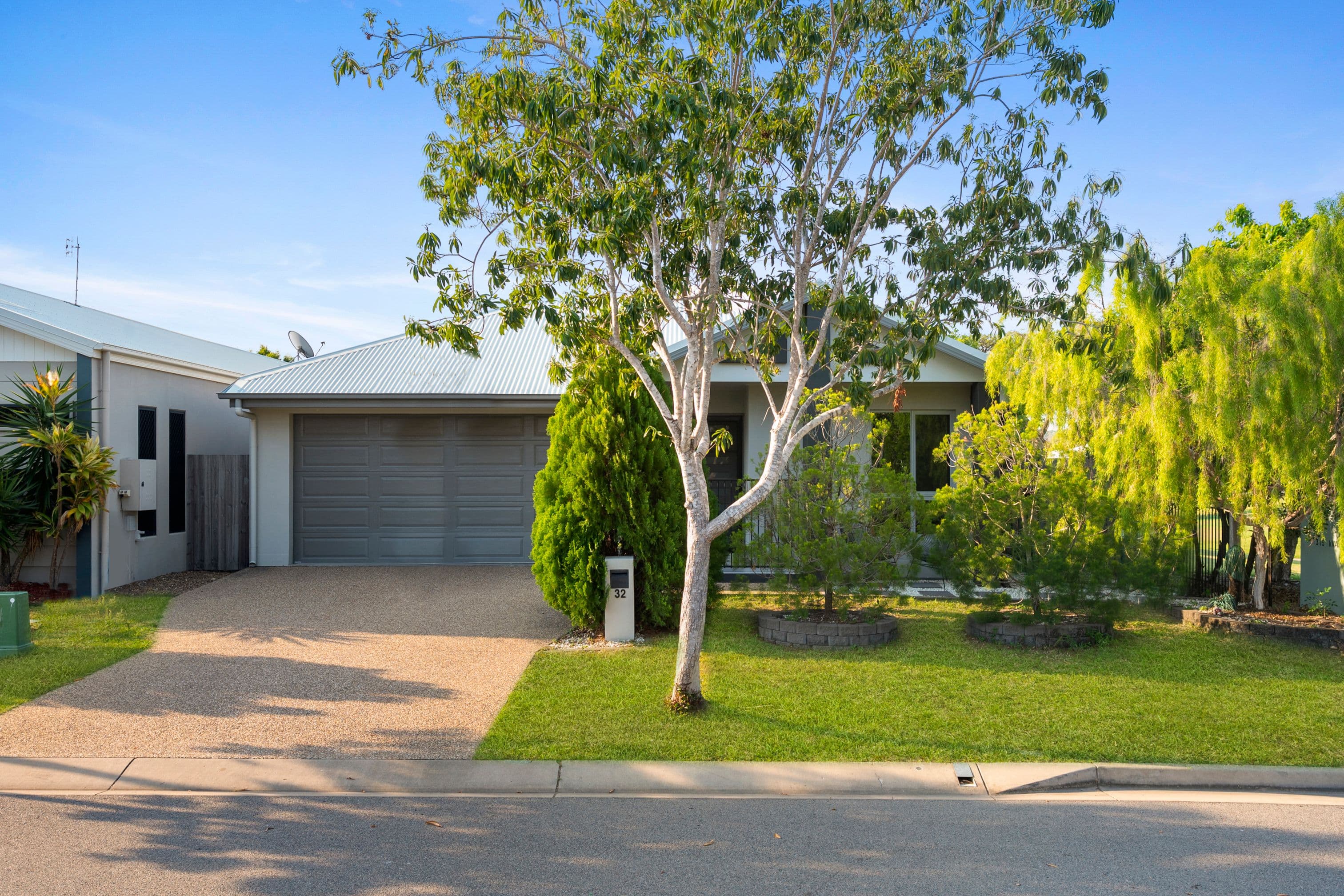 32 Huxley Crescent, Oonoonba QLD 4811, Oonoonba - Image 1