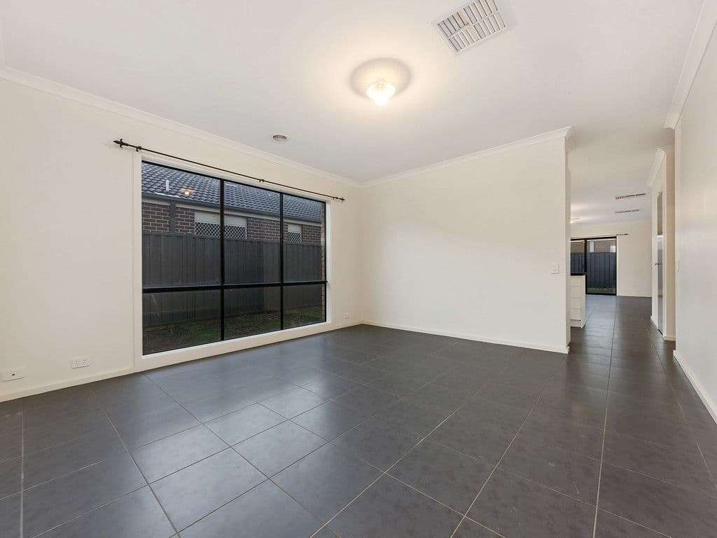 15 O'Connor Road, Deer Park VIC 3023, Deer Park - Thumbnail 3