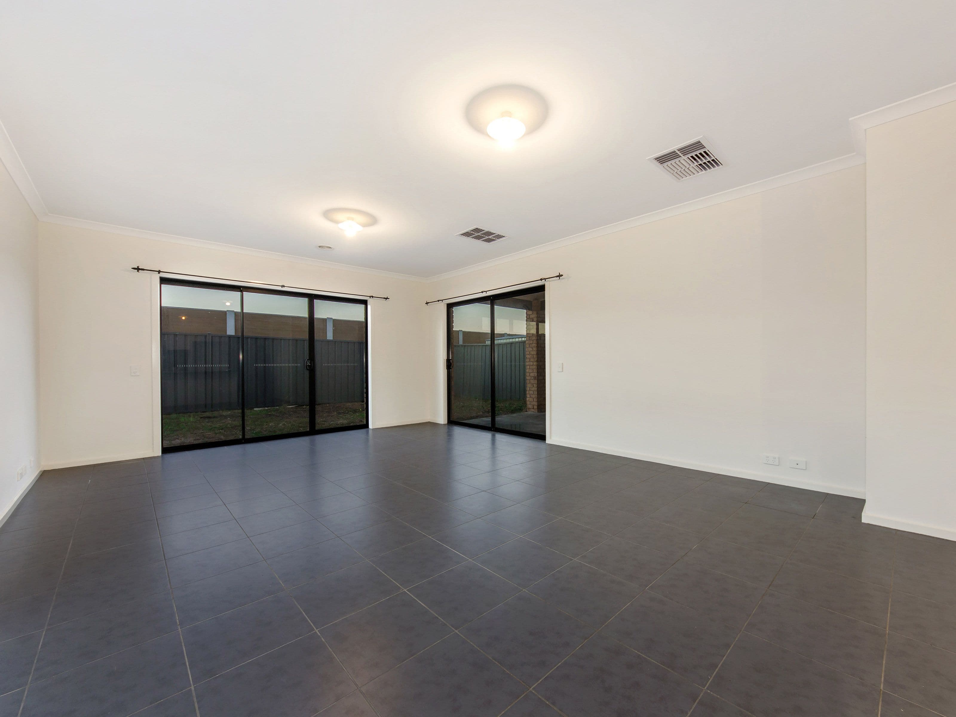 15 O'Connor Road, Deer Park VIC 3023, Deer Park - Thumbnail 5