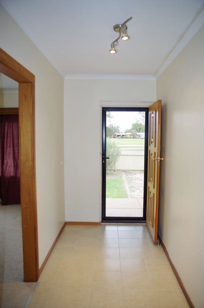 31 Wattle Street, Renmark SA 5341, Renmark - Thumbnail 2