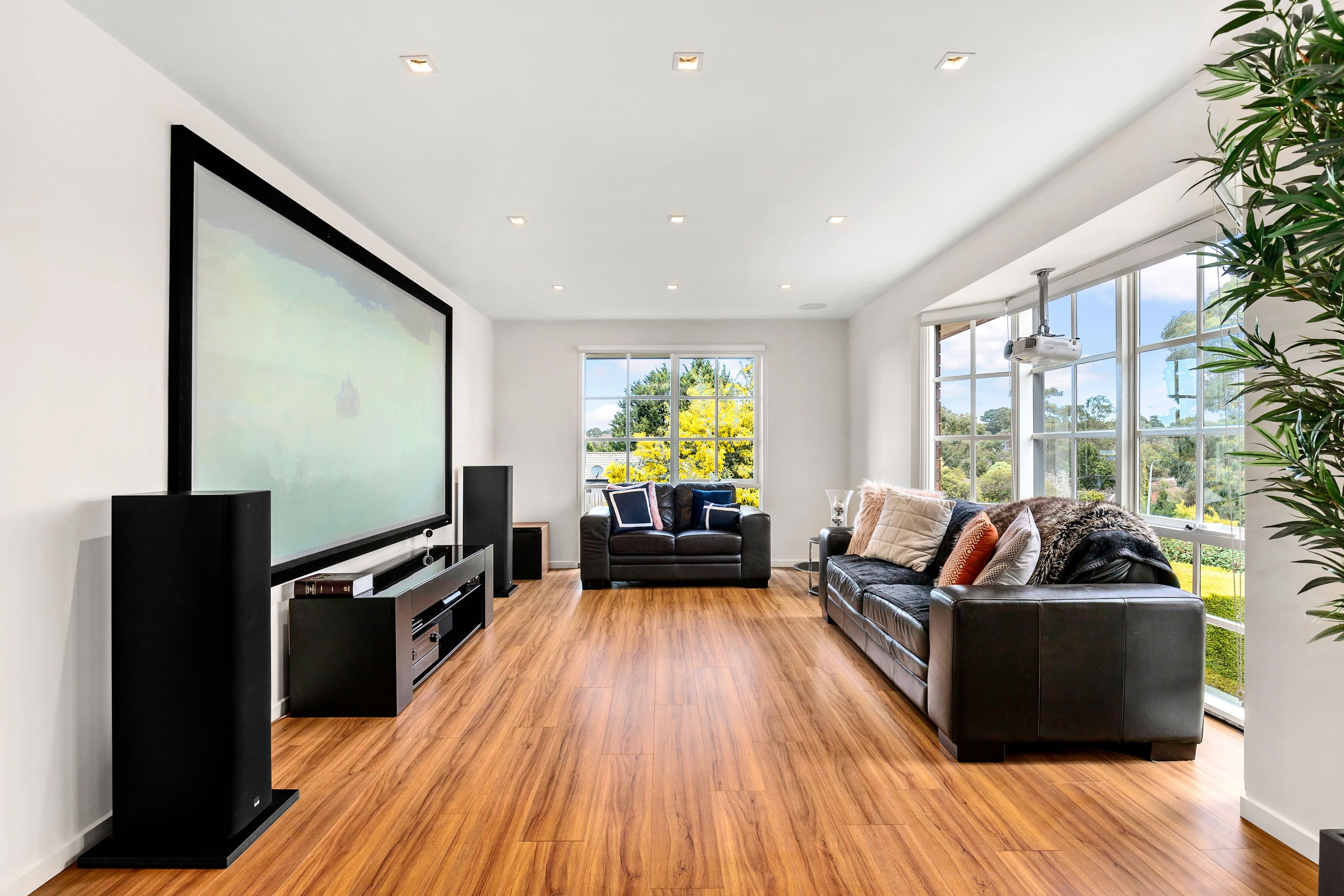 195 Heatherhill Road, Frankston VIC 3199, Frankston - Thumbnail 2