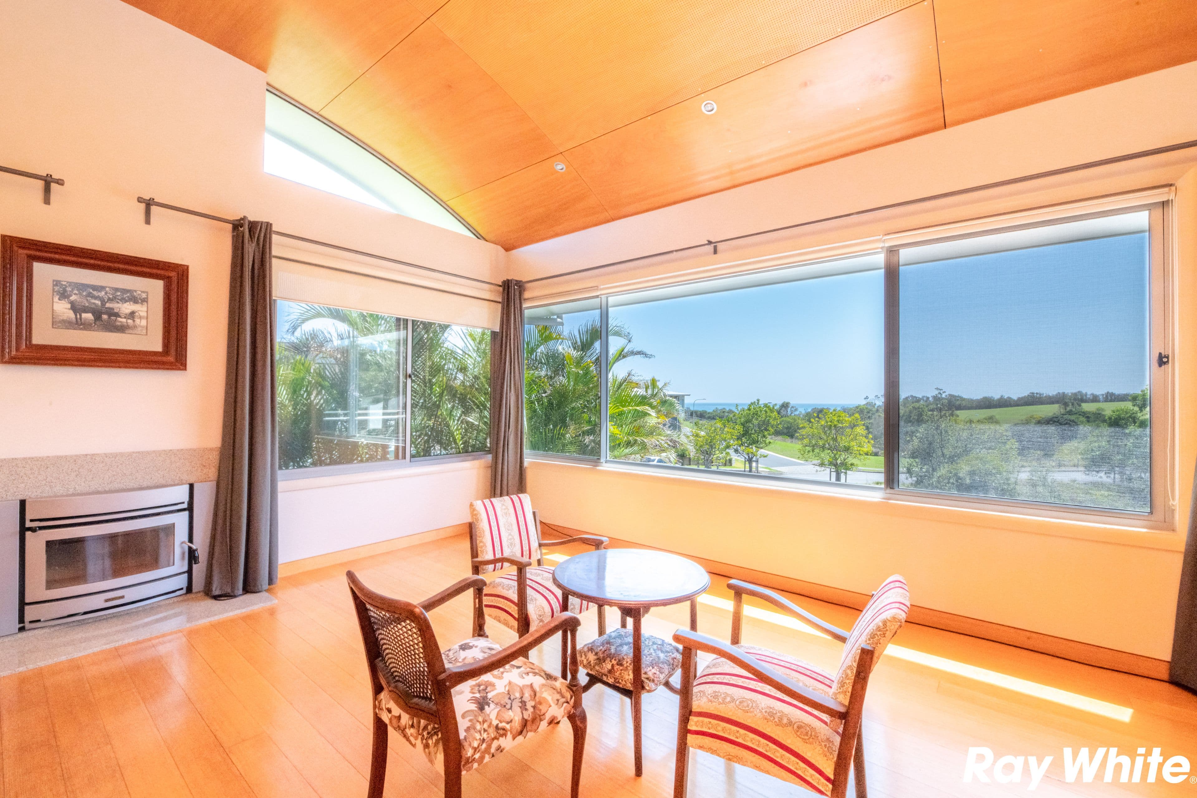 37 Cottesloe Circuit, Red Head - Thumbnail 3