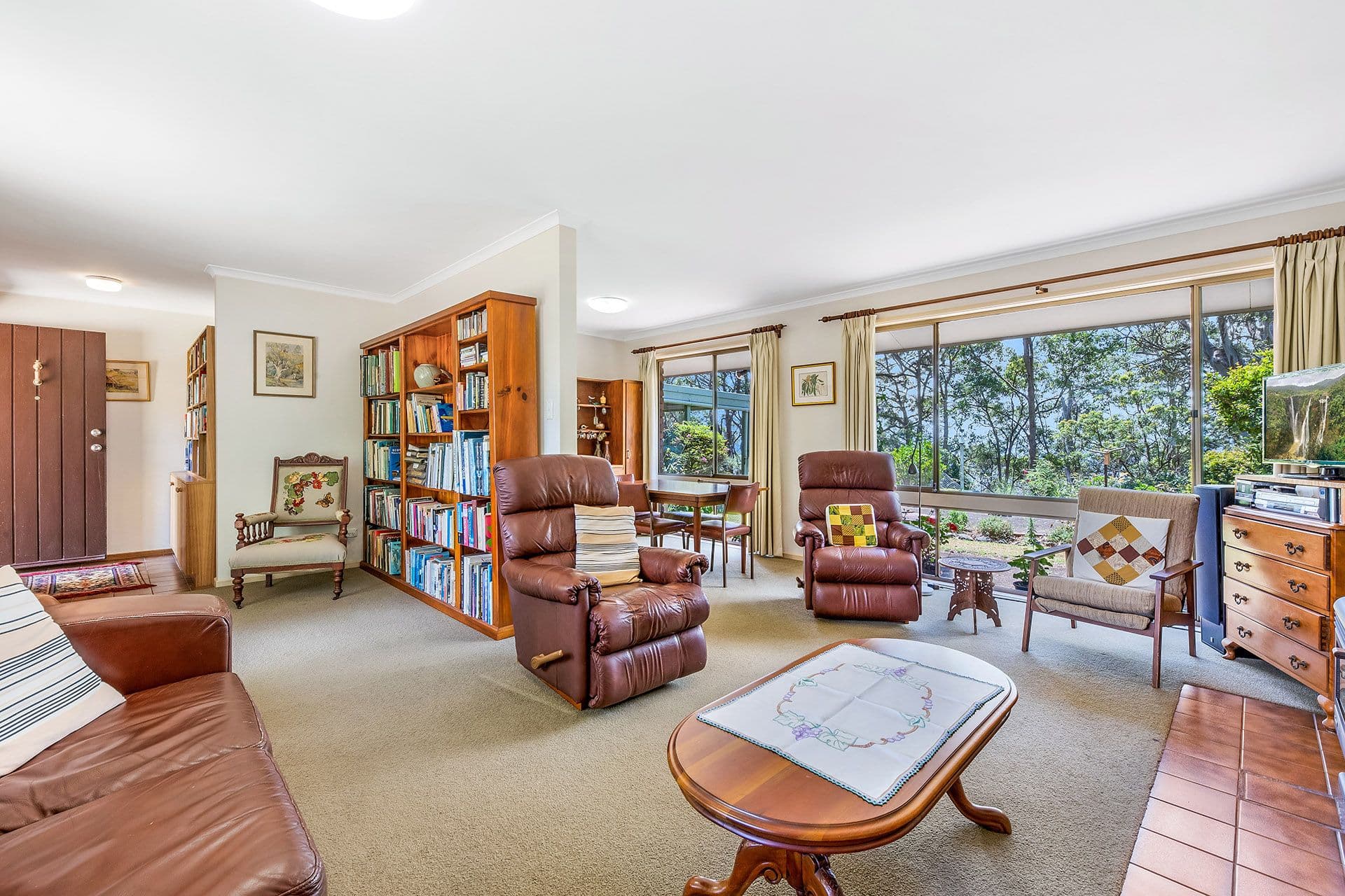 135-137 Sierra Drive, Tamborine Mountain QLD 4272, Tamborine Mountain - Thumbnail 2