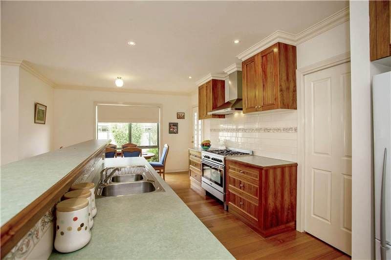 13 Oakland Drive, DRYSDALE VIC 3222, Drysdale - Thumbnail 2