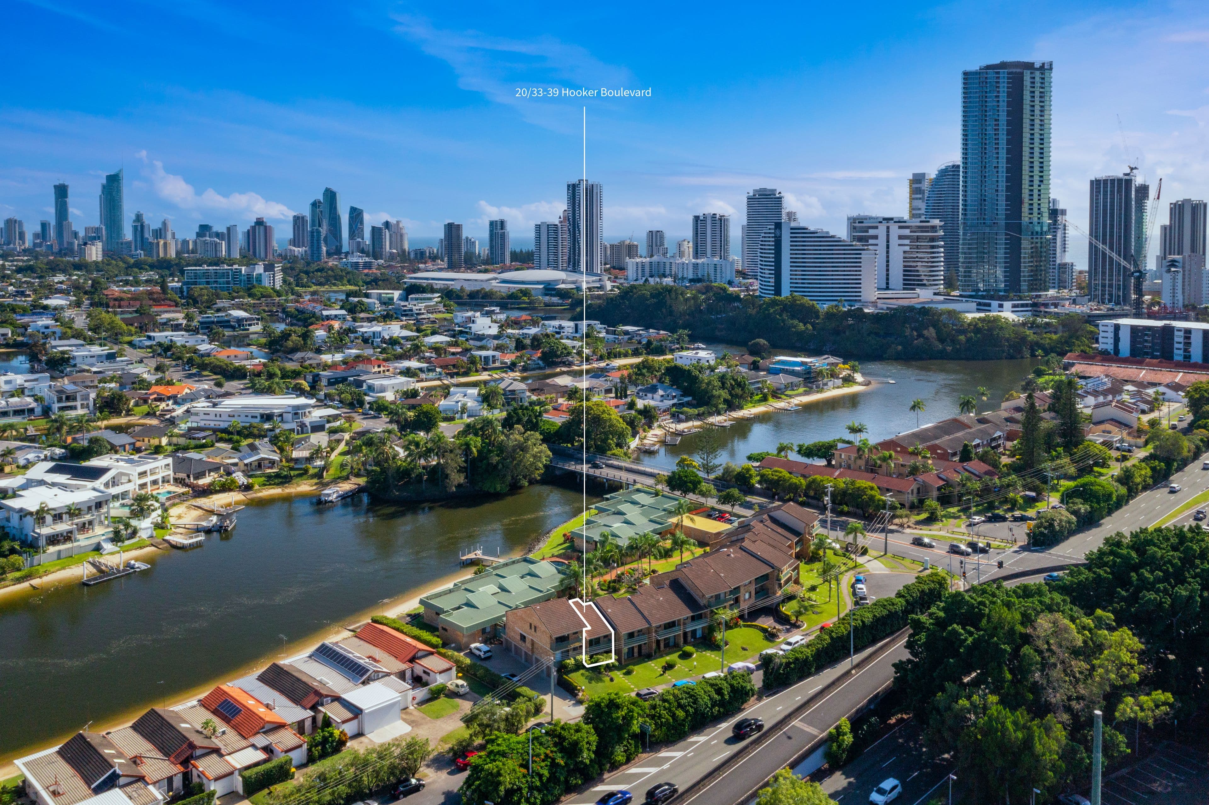 33-39 Hooker Blvd â€˜Sunshine Villasâ€™, Broadbeach Waters QLD 4218, Broadbeach Waters - Image 1