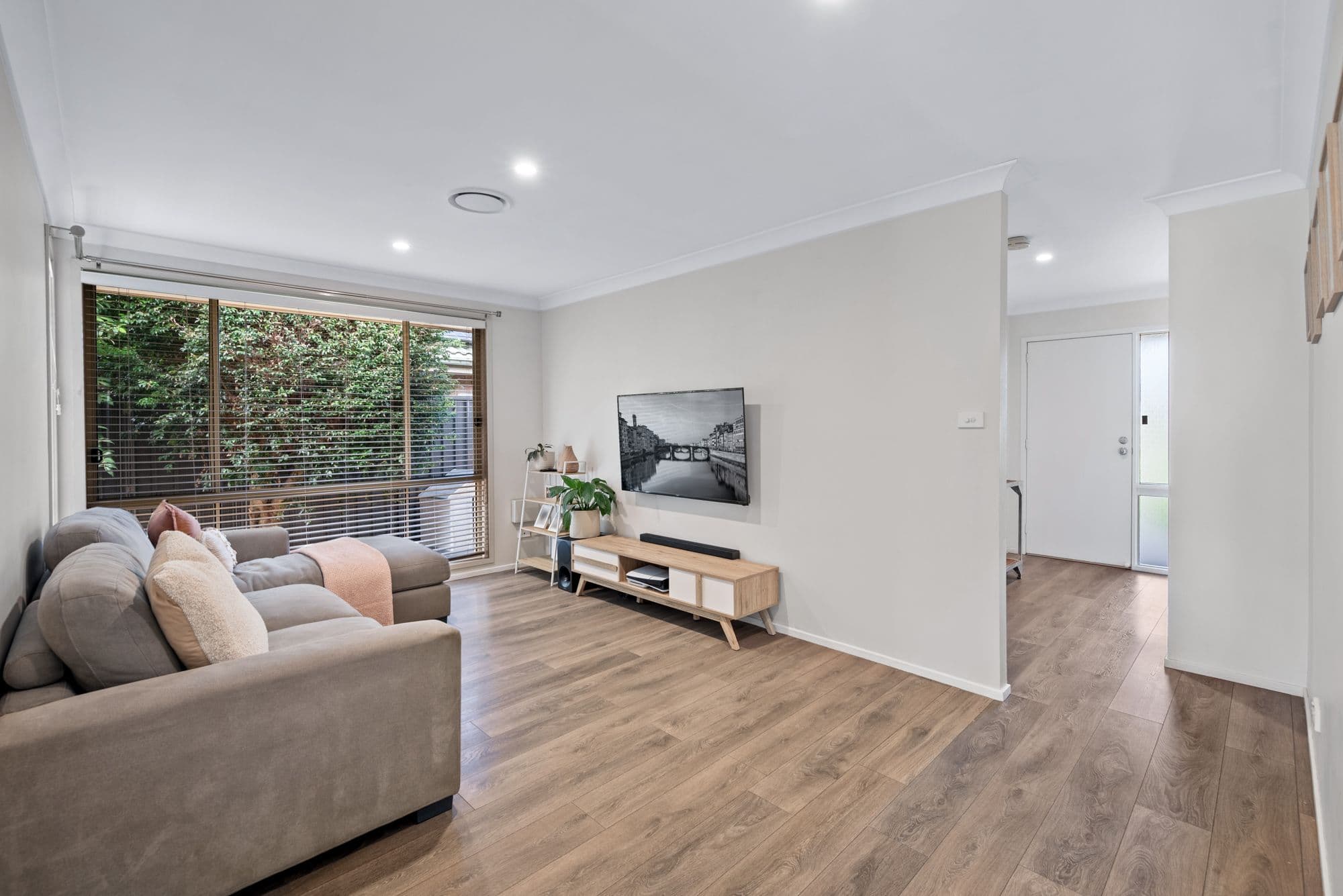 273-289 Sunrise Road, Doonan, Cranebrook - Thumbnail 3