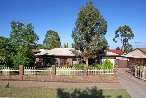 24 Kanimbla Crescent, CRAIGMORE SA 5114, Craigmore - Image 1
