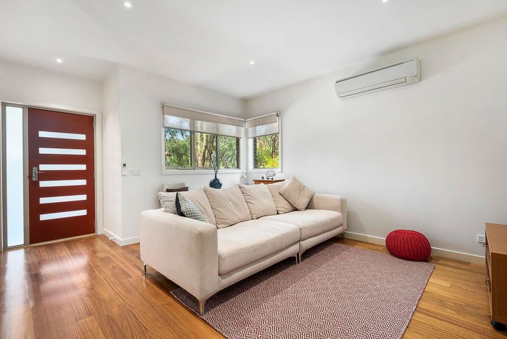 2 Parsons Road, Eltham VIC 3095, Eltham - Thumbnail 2