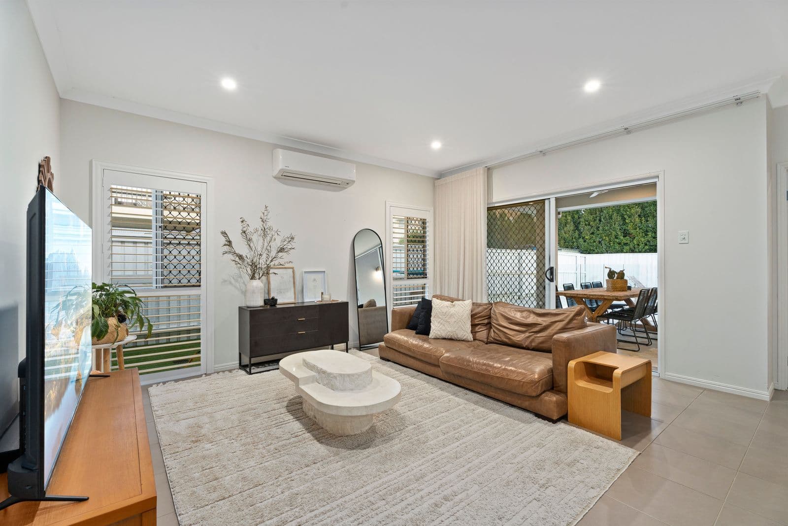 10 Waters Close, Hope Island QLD 4212, Hope Island - Thumbnail 4