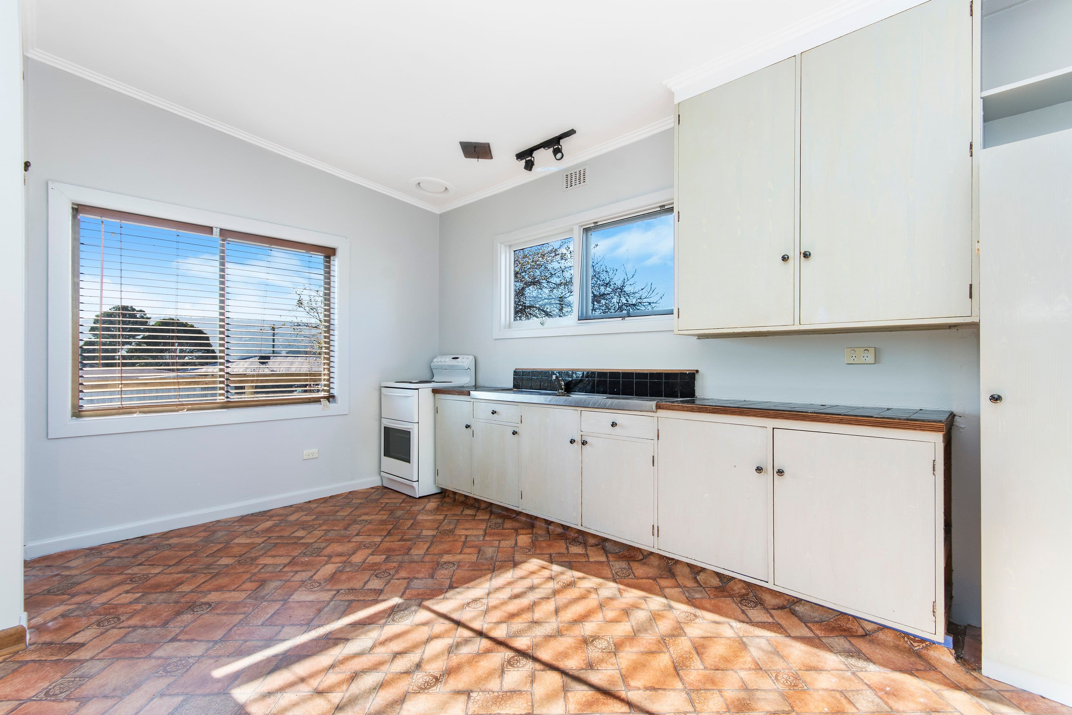51 Stoke Street, Ravenswood TAS 7250, Ravenswood - Thumbnail 2