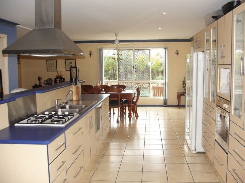 33 Mark Acton Close, ROCKYVIEW QLD 4701, Rockyview - Thumbnail 2