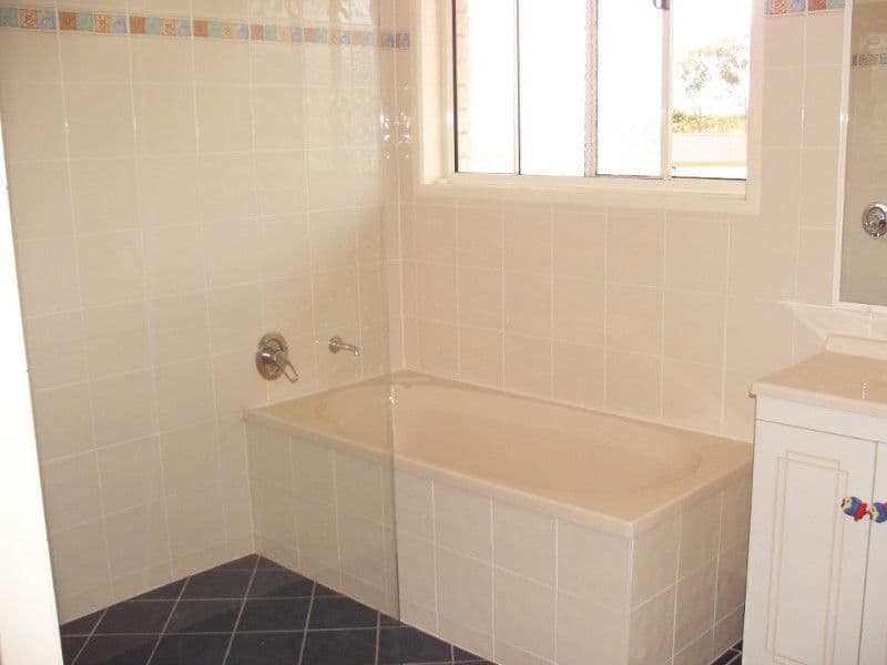 33 Mark Acton Close, ROCKYVIEW QLD 4701, Rockyview - Thumbnail 5