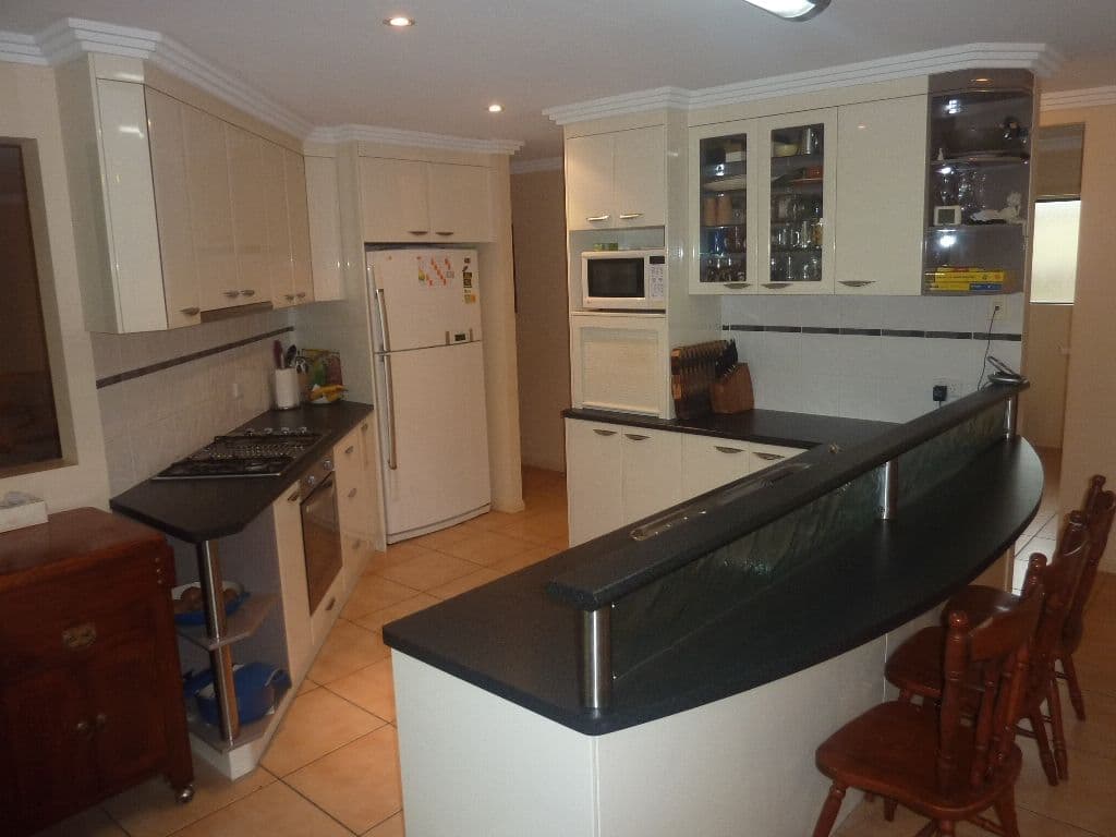 10 Garraway Street, WEST MACKAY QLD 4740, West Mackay - Thumbnail 2