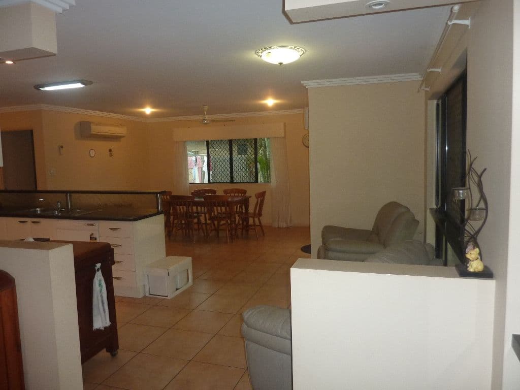 10 Garraway Street, WEST MACKAY QLD 4740, West Mackay - Thumbnail 6