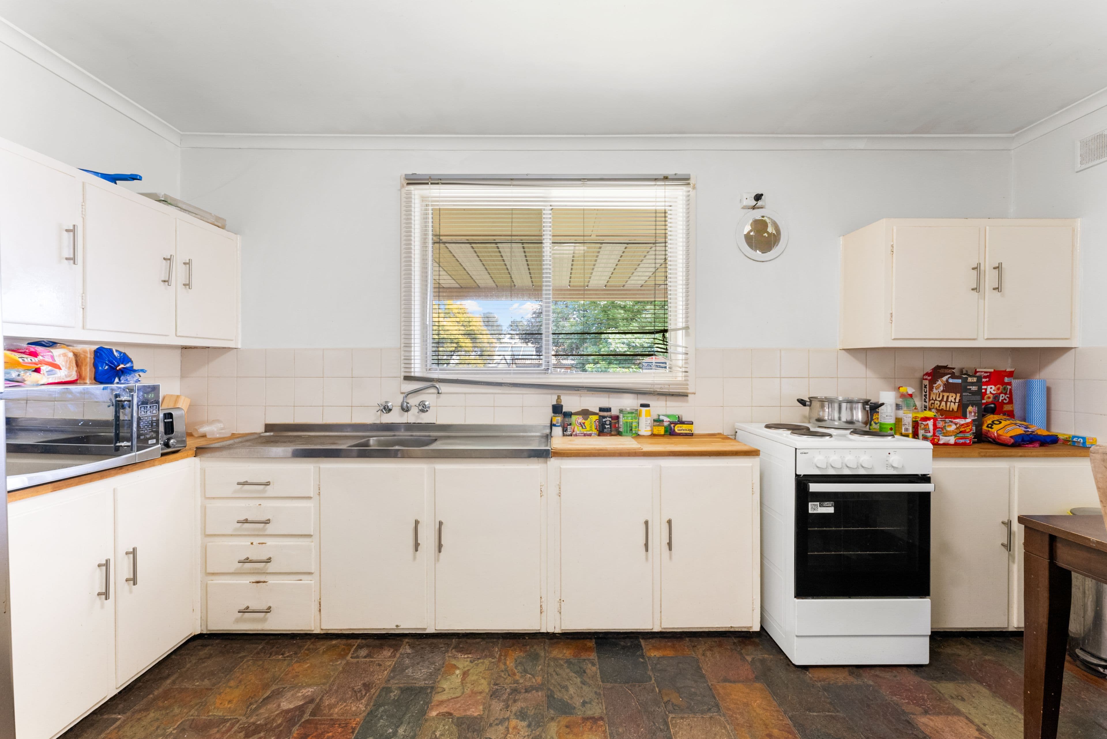 9 St Barbara Road, Elizabeth North SA 5113, Elizabeth North - Thumbnail 5