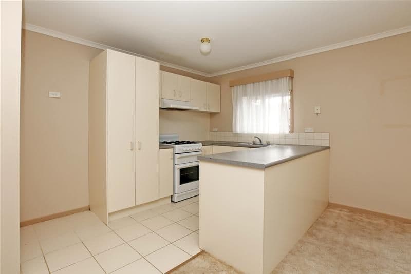 7 Joshua Court, BUNDOORA VIC 3083, Bundoora - Thumbnail 2