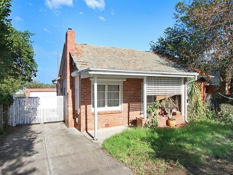 28 Lane Crescent, Reservoir VIC 3073, Reservoir - Thumbnail 2