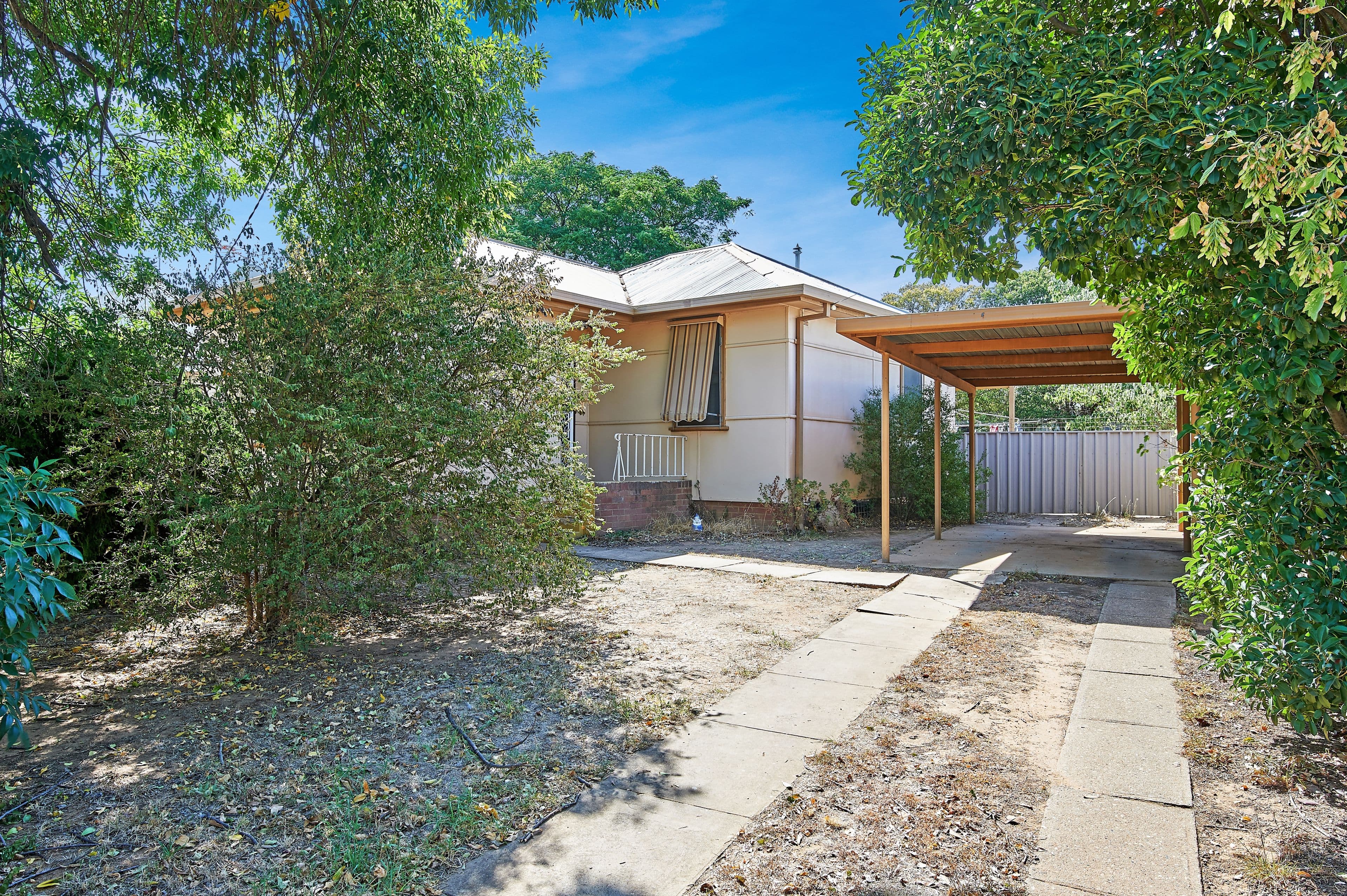 1 Essex Road, Mount Austin - Image 1