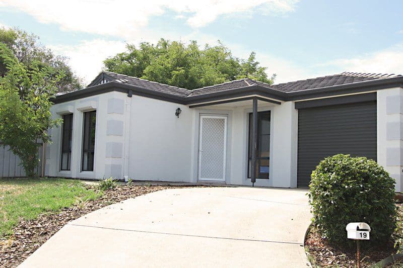 19 Lyle Street, PARA VISTA SA 5093, Para Vista - Image 1